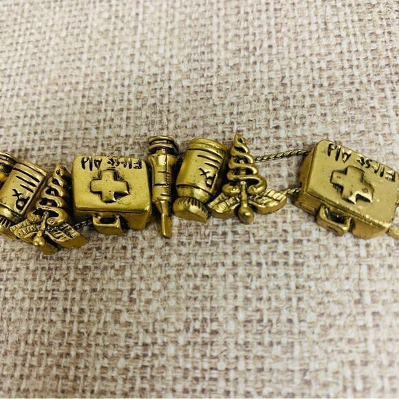 VTG Gold Nurses Doctor Slide Charm Bracelet - Picture 2 of 2